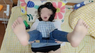 公子哥用水晶肉棒无情抽插调教极品美乳正妹2