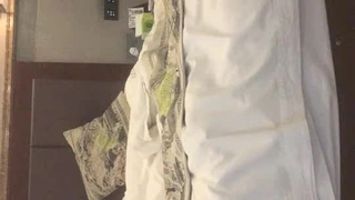 限界突破 像抓狂ㄧ样忘我淫乱性欲全解放性交。奏音花音
