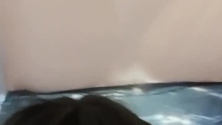 甜美清纯的亚籍嫩妹厨房自慰