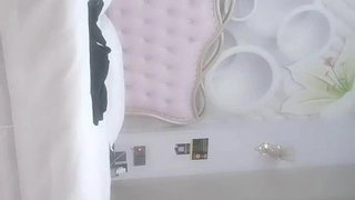 【网曝门】江苏零零后叶雨婷事件，聚会喝多被同学趁醉玩虐，深喉呕吐灌肠爆菊惨无人道