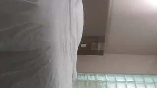 反差婊“你的龟头好大啊”