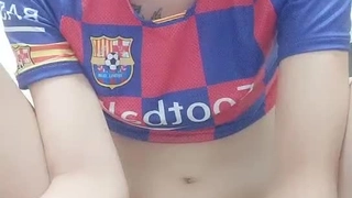 Nina Riveras在热辣的群交场景中与大黑屌享受肛交快感