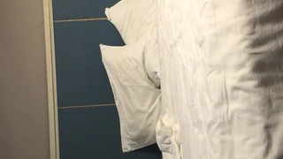奶茶店服务员兼职网路主播店铺打烊后和同事在吧台上啪啪这妹子真不错好想娶她做老婆