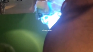 业余荡妇被舔阴部并被猛烈地操
