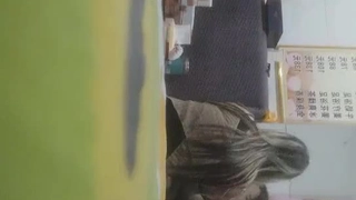跨种族大学生被大鸡巴撑开屁股